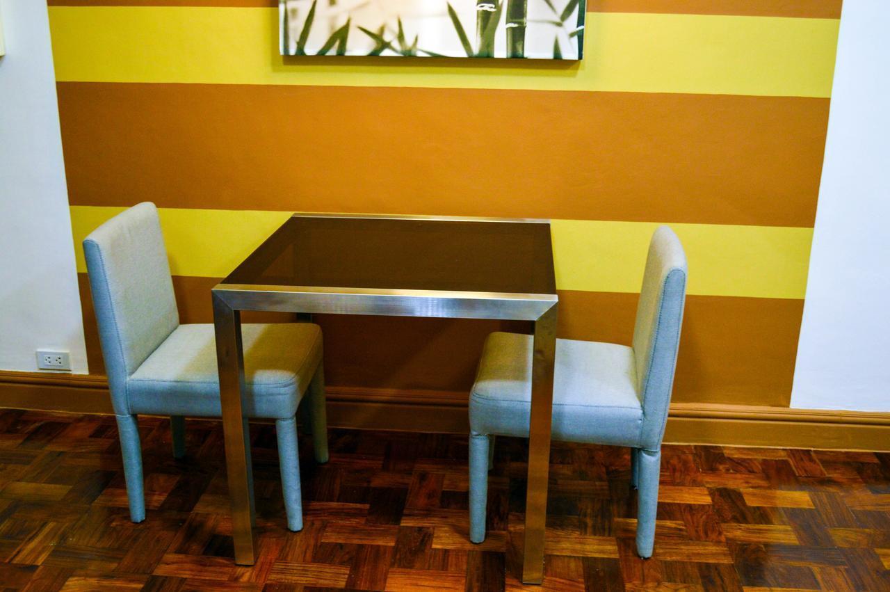 Asian Mansion II Makati City Buitenkant foto