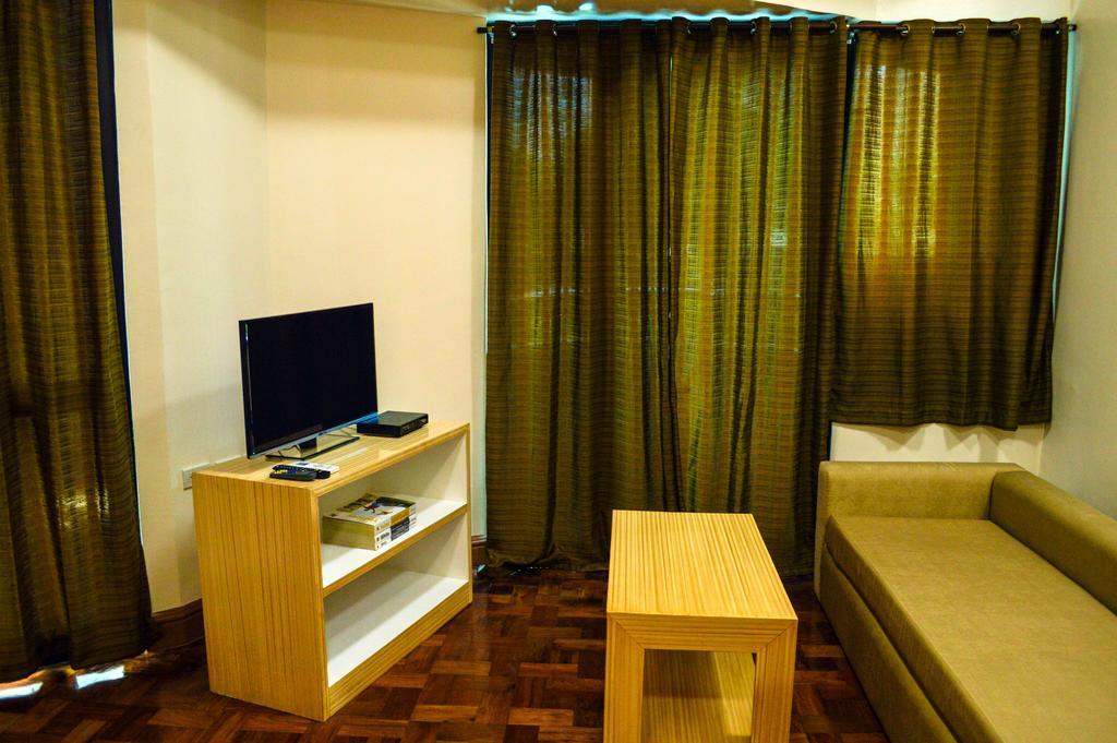 Asian Mansion II Makati City Buitenkant foto