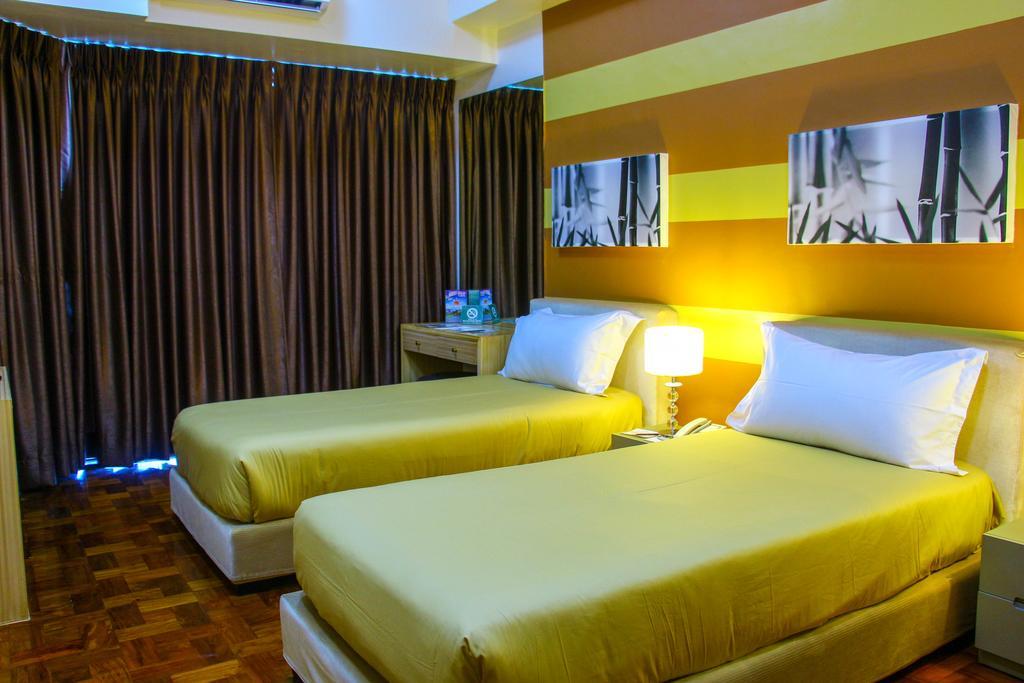 Asian Mansion II Makati City Buitenkant foto